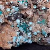 Theisite, Malachite, Dolomite<br />Ringenwechsel Mining District, Troi, District Schwaz, Inn Valley, North Tyrol, Tyrol/Tirol, Austria<br />7,5 x 4 cm<br /> (Author: Volkmar Stingl)