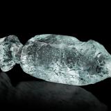 Beryl (variety aquamarine)Roundu Valley, Skardu District, Gilgit-Baltistan (Northern Areas), Pakistan4 x 11.5 x 3 cm (Author: MIM Museum)