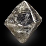 Diamond<br />South Africa<br />2.5 x 2 x 2 cm<br /> (Author: MIM Museum)