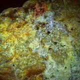 Chalcopyrite, Quartz<br />Klammalm, Navis, Innsbruck-Land District, North Tyrol, Tyrol/Tirol, Austria<br />7 x 6 cm<br /> (Author: Volkmar Stingl)