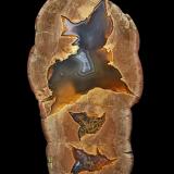 Quartz (variety agate)<br />Mount Hay, Wycarbah, Rockhampton Region, Queensland, Australia<br />15.0 x 7.8 x 3.3 cm<br /> (Author: am mizunaka)