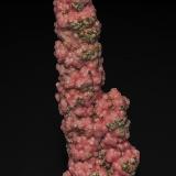Rhodochrosite, PyriteMina Oppu, Nishimeya-mura, Distrito Nakatsugaru, Prefectura Aomori, Región Tohoku, Isla Honshu, Japón12.9 x 4.8 cm (Author: am mizunaka)