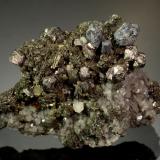 SiegeniteMina Buick, Bixby, Distrito Viburnum Trend, Condado Iron, Missouri, USA4.4 x 3.1 x 2.3 cm (Author: Michael Shaw)
