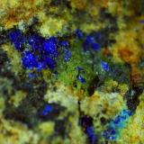 Azurite, Zincolivenite, Romanechite<br />Stocker adit, Silberberg mining district, Reith im Alpbachtal, Kufstein District, Inn Valley, North Tyrol, Tyrol/Tirol, Austria<br />5,5 x 3,5 cm<br /> (Author: Volkmar Stingl)
