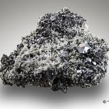 Esfalerita + Cuarzo + Pirita + Galena<br />Mina Borieva, Zona minera Madan, Montes Rhodope, Smolyan Oblast, Bulgaria<br />6cm x 6cm x 2cm<br /> (Autor: Pere Alonso)