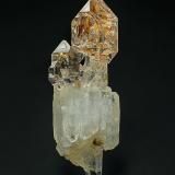 QuartzMadirobe, Distrito Besalampy, Región Melaky, Madagascar5.6 x 2.4 cm (Author: am mizunaka)