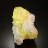 SulfurAgrigento (Girgenti) Province, Sicily, Italy4.2 x 3.5 x 3.0 cm (Author: Michael Shaw)