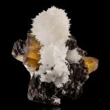 Strontianita, Fluorita, EsfaleritaMina Minerva I, nivel Bethel, Grupo Ozark-Mahoning, Sub-Distrito Cave-in-Rock, Condado Hardin, Illinois, USA12.5 x 10 x 8.5 cm (Autor: Museo MIM)