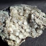 Stilbite-(Ca) (variety puflerite)<br />Forra di Bulla, Ortisei (St Ulrich), Siusi Alp (Seis Alp, Seiser Alm), Gardena Valley (Gröden Valley), Bolzano Province, Trentino-Alto Adige (Trentino-Südtirol), Italy<br />5,5 x 5 cm<br /> (Author: Volkmar Stingl)