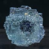 Fluorita<br />Mina Vinheiros, nivel 4, Coto minero Vale das Gatas, Sabrosa, Distrito Vila Real, Región Norte, Portugal<br />1.7 × 1.6 × 1.3 cm<br /> (Autor: Jordi Fabre)