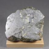 Löllingita<br />Schladming, Distrito Liezen, Estiria/Steiermark, Austria<br />7,8 x 7,3 x 3,3 cm.<br /> (Autor: J. G. Alcolea)