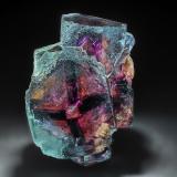 Fluorite<br />Yindu, Hexigten Banner (Kèshíkèténg Qí), Chifeng (Ulanhad), Inner Mongolia Autonomous Region, China<br />7.0 x 4.9 cm<br /> (Author: am mizunaka)