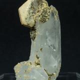 Siderita con Cuarzo y Pirita<br />Minas da Panasqueira, Aldeia de São Francisco de Assis, Covilhã, Castelo Branco, Cova da Beira, Centro, Portugal<br />6.3 × 2.9 × 2.9 cm<br /> (Autor: Jordi Fabre)
