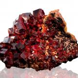 Vanadinite<br />Mibladen (Mibladen mining district), Midelt, Midelt Province, Drâa-Tafilalet Region, Morocco<br />16 x 12 x 11 cm / main crystal: 3.1 cm.<br /> (Author: MIM Museum)