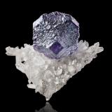 Fluorite, Quartz<br />Shangbao Mine, Leiyang, Hengyang Prefecture, Hunan Province, China<br />8 x 5 x 7.5 cm / main crystal: 4.1 cm<br /> (Author: MIM Museum)