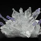 Quartz (variety amethyst)<br />Goboboseb Mountains, Brandberg area, Erongo Region, Namibia<br />5.0 x 4.8 cm<br /> (Author: am mizunaka)