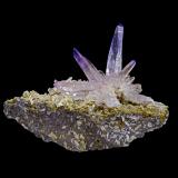 Quartz (variety amethyst)<br />Piedra Parada (Las Vigas), Municipio Tatatila, Veracruz (Veracruz de Ignacio de la Llave), Mexico<br />79x58x23mm<br /> (Author: Carlos Pareja)