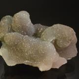 SmithsoniteM'Fouati, Distrito M'Fouati, Departamento Bouenza, República del Congo7.5 x 4.6 x 4.6 cm (Author: Michael Shaw)