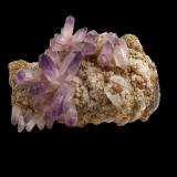 Quartz (variety amethyst)Piedra Parada (Las Vigas), Municipio Tatatila, Veracruz (Veracruz de Ignacio de la Llave), México60 mm x 40 mm x 20 mm (Author: Dany Mabillard)