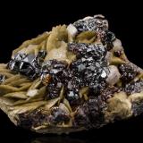 Esfalerita en Siderita con Dolomita<br />Zona La Mure, La Mure, Matheysine-Trièves, Grenoble, Isère, Auvergne-Rhône-Alpes, Francia<br />12.5 x 11 x 6.5 cm / Cristal principal: 3.1 cm<br /> (Autor: Museo MIM)