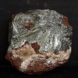 Pirolusita<br />Marruecos<br />5 x 5.5 cm<br /> (Autor: Pedro Antonio)