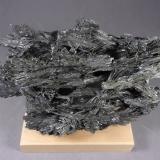 ZinkenitaMina San José, Ciudad de Oruro, Provincia Cercado, Departamento Oruro, Bolivia12,9 x 7,8 x 5 cm.,  449,7 g. (Autor: J. G. Alcolea)