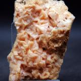 Dolomita<br />Rambla del Rollet, El Alabastre, La Cañada del Fenollar, Comarca Campo de Alicante, Alicante / Alacant, Comunidad Valenciana / Comunitat Valenciana, España<br />8 x 5 cm<br /> (Autor: Pedro Antonio)
