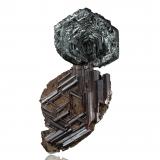 Rutile with Hematite<br />Ambatofinandrahana District, Amoron'i Mania Region, Madagascar<br />8 x 3.5 x 13.5 cm / main crystal: 4.5 cm<br /> (Author: MIM Museum)