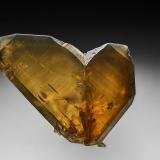 Quartz (variety citrine)<br />Mansa District, Luapula Province, Zambia<br />7.6 x 7.8 cm<br /> (Author: am mizunaka)