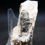 Marcasita<br />Afloramiento de marcasitas, Rambla en finca La Canyaeta Blanca, Agost, Comarca Campo de Alicante, Alicante / Alacant, Comunidad Valenciana / Comunitat Valenciana, España<br />8.5 x 7.5 cm<br /> (Autor: Pedro Antonio)