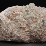 Dolomita y Calcita<br />Mina La Cuerre, zona minera de La Florida, Rionansa-Herrerías, Comarca Saja-Nansa, Cantabria, España<br />17 x 10.5 cm<br /> (Autor: Pedro Antonio)