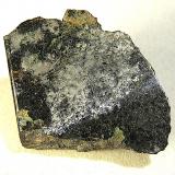 Hierro [Iron]<br />Macizo Khungtukun, Rio Malaya Romanikha, Khatanga, Distrito Taymyrsky Dolgano-Nenetsky, Península Taimyr, Krasnoyarsk Krai, Rusia<br />5 x 3,5 x 0,8 cm<br /> (Autor: Frederic Varela)