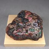 Goethita<br />Minas de Tharsis, Tharsis, Alosno, Comarca El Andévalo, Huelva, Andalucía, España<br />7,5 x 6,1 x 2,1 cm. 122,9 g.<br /> (Autor: J. G. Alcolea)