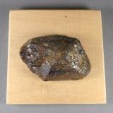 Rutilo<br />Horcajuelo de la Sierra, Comarca Sierra Norte, Comunidad de Madrid, España<br />6,1 x 4 x 2,5 cm.  Peso 104,7 g.<br /> (Autor: J. G. Alcolea)