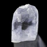 SodalitaProvincia Badakhshan, Afganistán2.5 x 2 x 3.5 cm / Cristal principal: 3.2 cm. (Autor: Museo MIM)