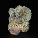 Fluorite, CalciteHuanggang Mines, Hexigten Banner (Kèshíkèténg Qí), Chifeng (Ulanhad), Inner Mongolia Autonomous Region, China7.0 x 6.0 cm (Author: am mizunaka)