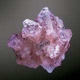 Fluorapofilita-(K)<br />Zona minera Huanggang, Hexigten Banner (Kèshíkèténg Qí), Chifeng (Ulanhad), Región Autónoma Mongolia Interior, China<br />30 x 25 mm<br /> (Autor: Borja Sainz de Baranda)