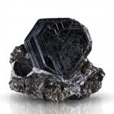 Sapphirine on Anorthite with Mica (Group) and Sillimanite<br />Vangaindrano pegmatites, Vangaindrano District, Atsimo-Atsinanana Region, Madagascar<br />11.5 x 4 x 10 cm / main crystal: 8.4 cm.<br /> (Author: MIM Museum)
