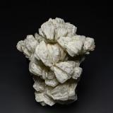 Baryte, FluoriteCrystal Mine, Rosiclare formation, Cave-in-Rock, Cave-in-Rock Sub-District, Hardin County, Illinois, USA7.7 x 5.9 cm (Author: am mizunaka)