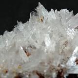 Hemimorfita<br />Mina Ojuela, Mapimí, Municipio Mapimí, Durango, México<br />8x4.5x3.5 mm.<br /> (Autor: Luis Edmundo Sánchez Roja)
