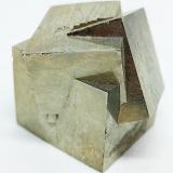 Pirita<br />Mina Ampliación a Victoria, Sierra de Alcarama, Navajún, Comarca Cervera, La Rioja, España<br />34x34x34 mm.<br /> (Autor: Luis Edmundo Sánchez Roja)