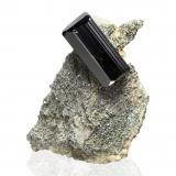VesuvianitaPalestra di Roccia, Avi Mountain, Bellecombe, Châtillon, Aosta Valley (Val d'Aosta), Italy5 x 3.5 x 7 cm / Cristal principal: 3.3 cm. (Autor: Museo MIM)