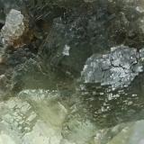 Fluorita<br />Mina San Diego, Santa Bárbara, Municipio Santa Bárbara, Chihuahua, México<br />110x70x25 mm.<br /> (Autor: Luis Edmundo Sánchez Roja)