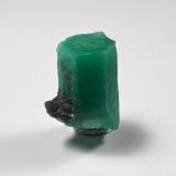 Beryl (variety emerald)<br />Hiddenite, Alexander County, North Carolina, USA<br />18 mm x 13 mm x 9 mm<br /> (Author: Don Lum)