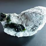 Volborthite, DickiteMina Milpillas, Cuitaca, Municipio Santa Cruz, Sonora, México43 mm x 27 mm x 18 mm (Author: Don Lum)