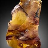 Cuarzo (variedad jaspe)<br />Montjuïc, Barcelona ciutat, Comarca Barcelonès, Barcelona, Cataluña / Catalunya, España<br />3,5cm x 5,5cm x 3cm<br /> (Autor: Pere Alonso)