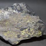 Tyuyamunita<br />Cantera Carija, Cerro de Carija, Mérida, Comarca 	Tierra de Mérida - Vegas Bajas, Badajoz, Extremadura, España<br />100 x 80 mm<br /> (Autor: Joaquin Blanco Cortina)