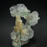 Fluorite, QuartzZona minera Huanggang, Hexigten Banner (Kèshíkèténg Qí), Chifeng (Ulanhad), Región Autónoma Mongolia Interior, China10.4 x 7.0 cm (Author: am mizunaka)