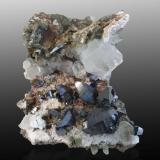 Anatasa con Cuarzo<br />Thurdook (Thurdok), Monte Zard, Montes Ras Koh, Distrito Kharan, Balochistan (Baluchistan), Paquistán<br />7 x 6.5 x 8.5 cm / Cristal principal: 1.7 cm.<br /> (Autor: Museo MIM)