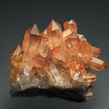 QuartzMina Saxrönningen, distrito minero Västra Silvberg, Silvberg, Smedjebacken, Dalarna, Región Svealand, Suecia8.0 x 7.5 cm (Author: am mizunaka)